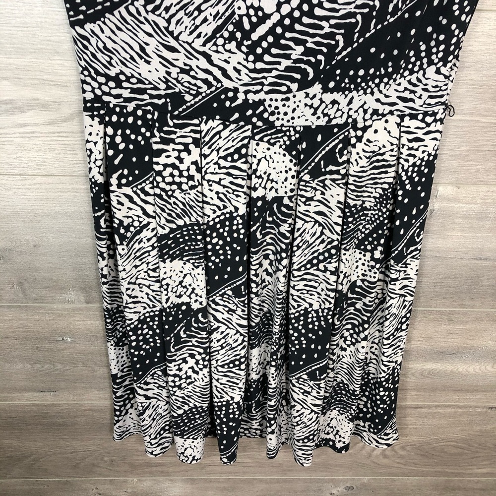 3/$25🛍️ Alfani Sleeveless Printed Dress - Picture 3 of 8